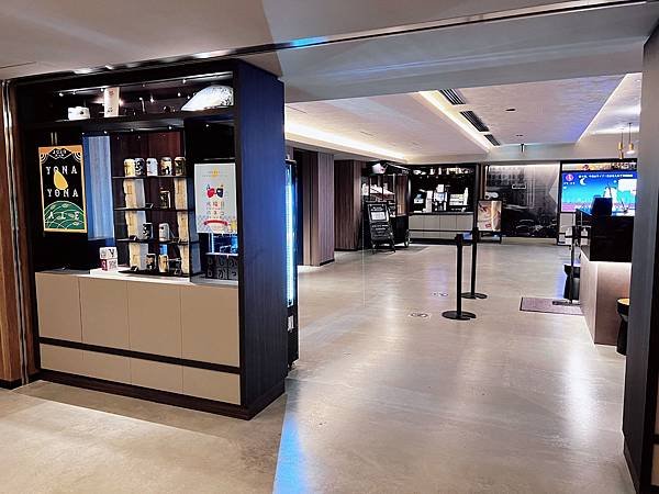 the b ginza 銀座八丁目