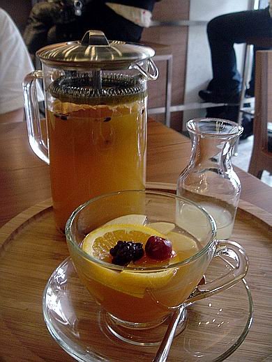 sonnetorcafe19.jpg