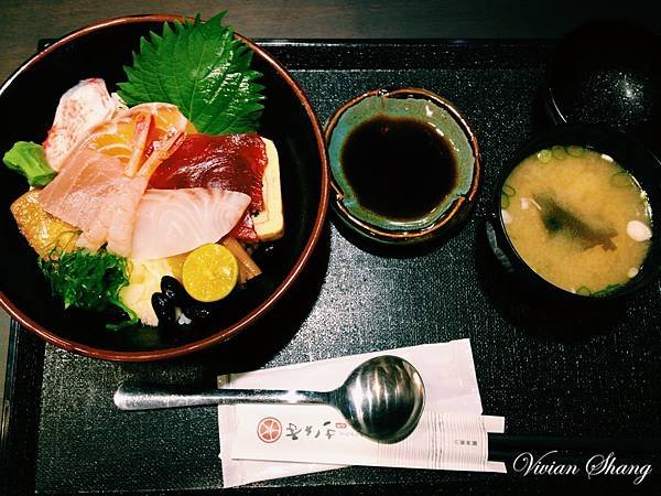 招牌海鮮丼 $150