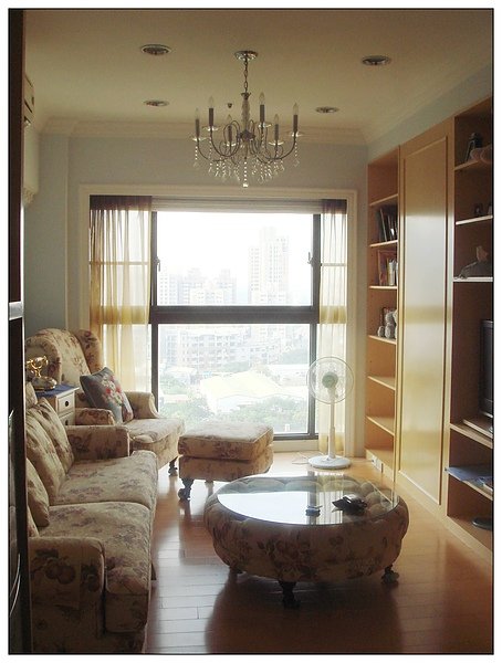 room 1.jpg