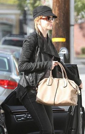 nicole-kidman-tod-d-bag
