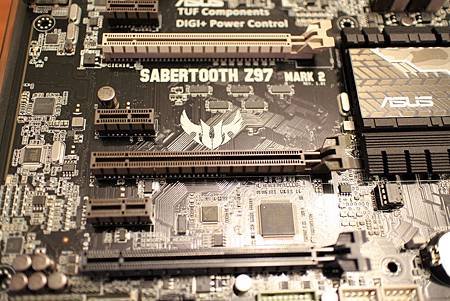 SABERTOOTH Z97 MARK 2 20.JPG