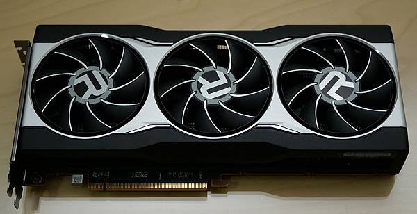 RX6800.jpg