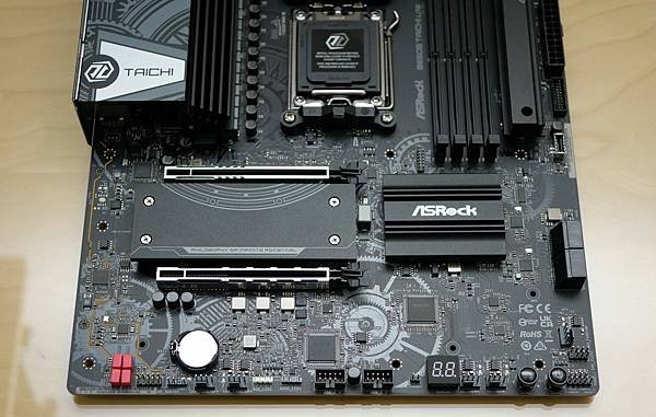 回歸太極初衷 ASRock B650E Taichi Lit