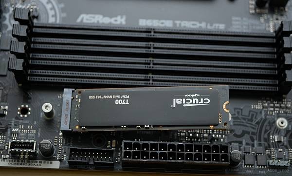 回歸太極初衷 ASRock B650E Taichi Lit