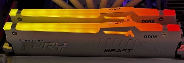 頻率再提升 FURY Beast RGB DDR5-6800