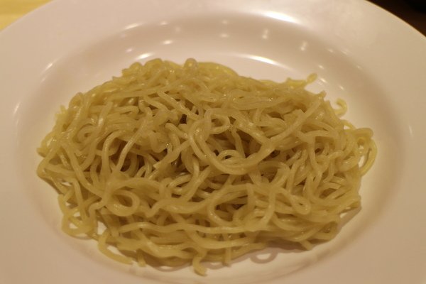 太陽蕃茄拉麵 (太陽のトマト麺 )(誠品信義店)：太陽蕃茄拉麵(誠品信義店)加麵不加價