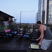 8:30開始擺椅子清場