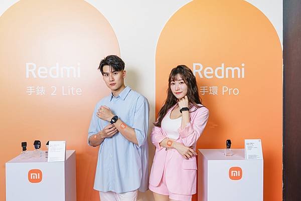 甩肉必備助手「超勁化」Redmi_手錶_2_Lite與Redmi_手環_Pro_，陪伴用戶緊盯年節身形不走鐘。.jpg