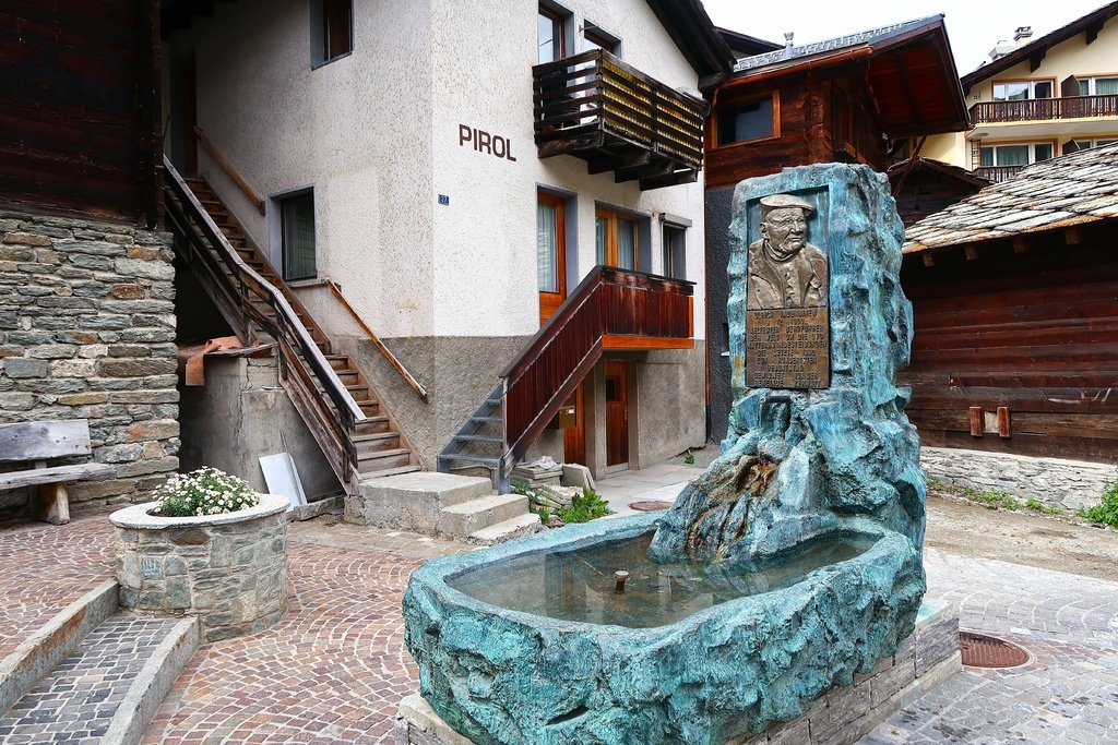 【瑞士】策馬特Zermatt | 馬特洪峰山腳下，拍攝金色山