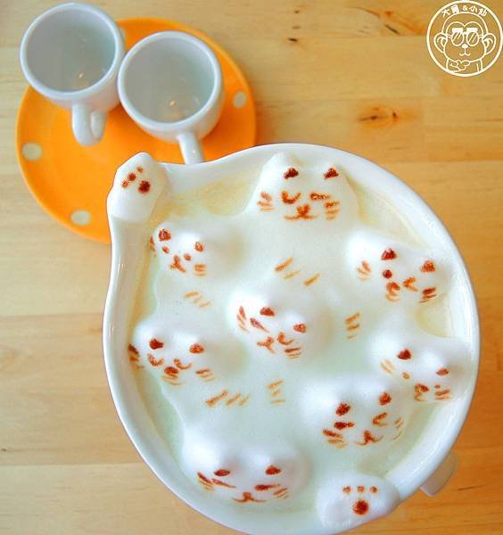 呷飽祙【桃園平鎮･理性＆感性cafe&apos;】終極拉花丟底家