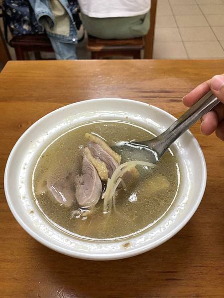 [食記]-「高雄美食」-「侯記鴨肉飯」-三民市場好吃鴨肉飯-