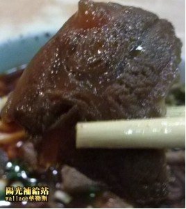 【三重美食～新北大道～美濃刀切牛肉麵】【華哥哥幸福美食報報】