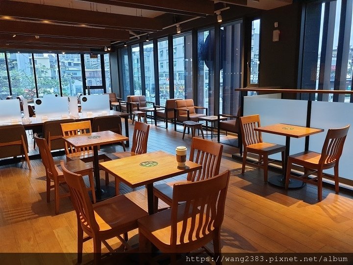 20220206 星巴克竹北自強門市 (13).jpg