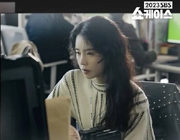 0林智妍.jpg