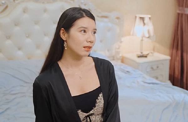 江妍.jpg