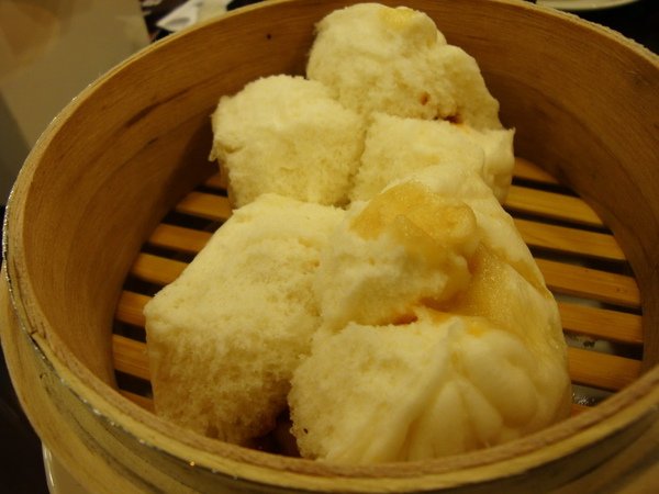叉燒包(很大一個,內餡甜)