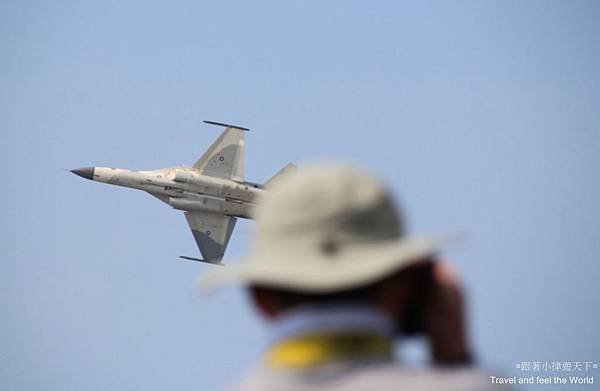 跟著小律遊天下-20191019-台南空軍基地開放-飛機表演39.jpg
