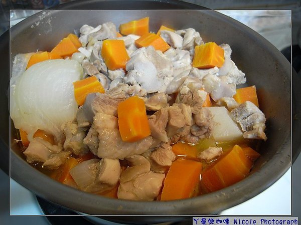 經過1小半的悶煮...第一步完成囉.jpg