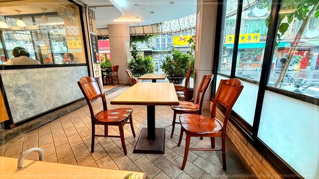 ［劍潭］士林圓山飯店旁的小驚喜｜小歇處：回到學生時期的泡沫紅