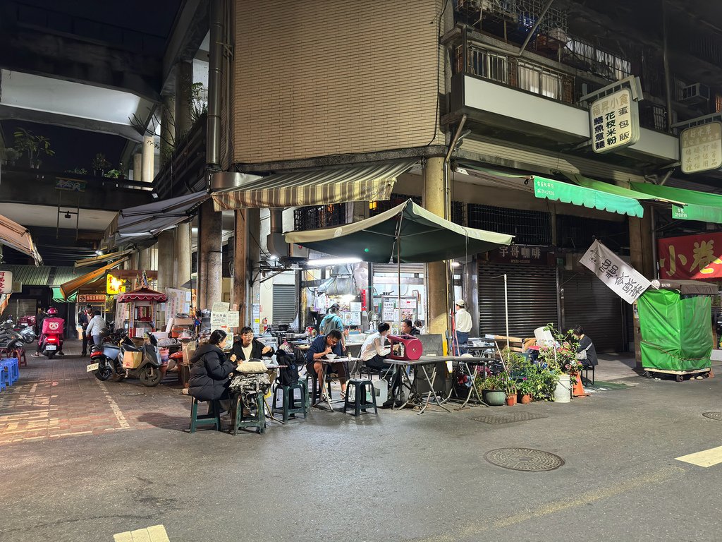 [台南.中西] 福昇小食鱔魚意麵.50年老店.國華街必吃美食