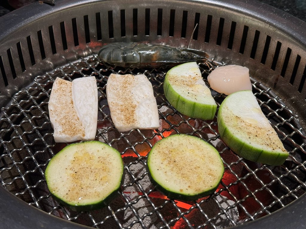 [台南.安平] 和牛賀日本和牛炭火燒肉專門店.獨立包廂(台南