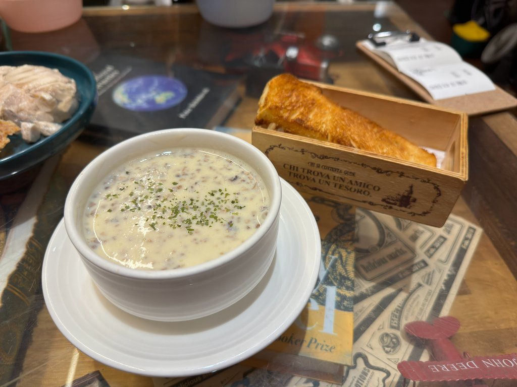 [高雄.三民] Deli Puppy 寵物友善餐廳.柴柴狗店