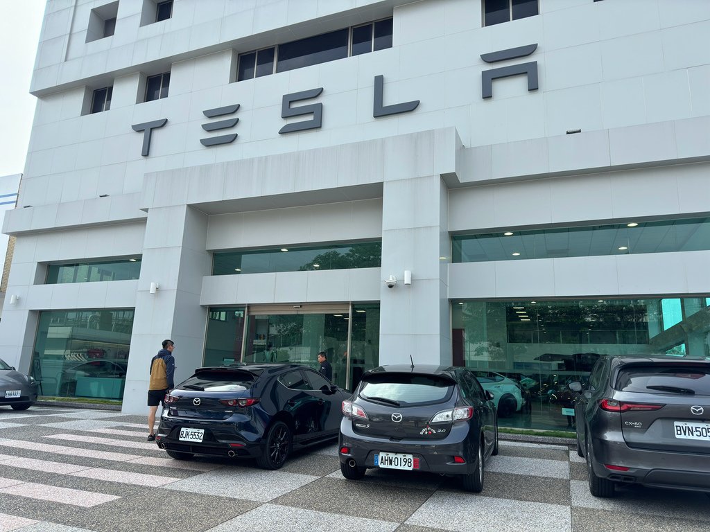 [交車] Tesla Model Y@Tesla 臺南安平服