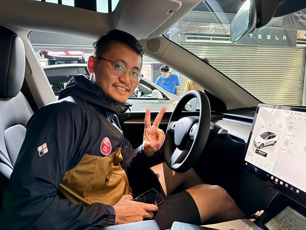 [交車] Tesla Model Y@Tesla 臺南安平服