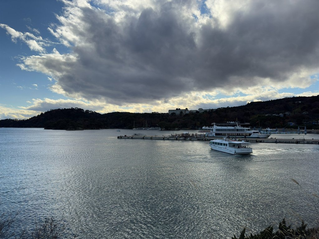 [日本.仙台] 松島魚市場(松島さかな市場).大推烤牡蠣吃到