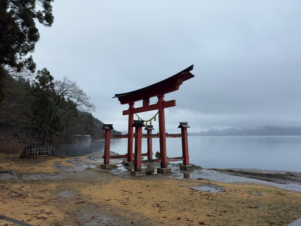 [日本.秋田] 田澤湖.散發琉璃靛藍色的日本第一深湖泊