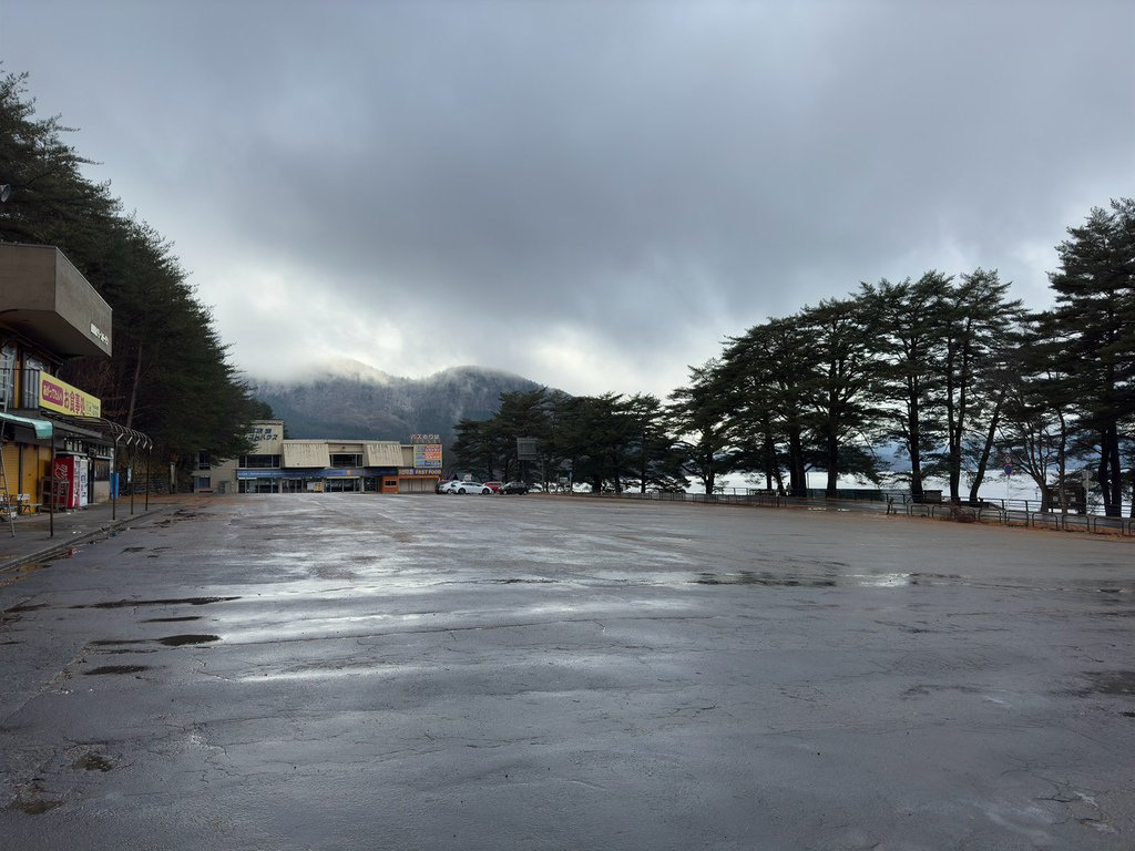 [日本.秋田] 田澤湖.散發琉璃靛藍色的日本第一深湖泊