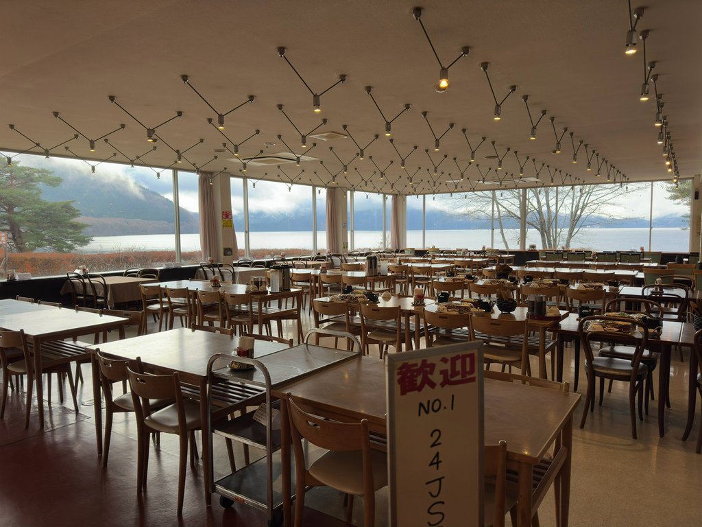 [日本.秋田] 田澤湖.散發琉璃靛藍色的日本第一深湖泊