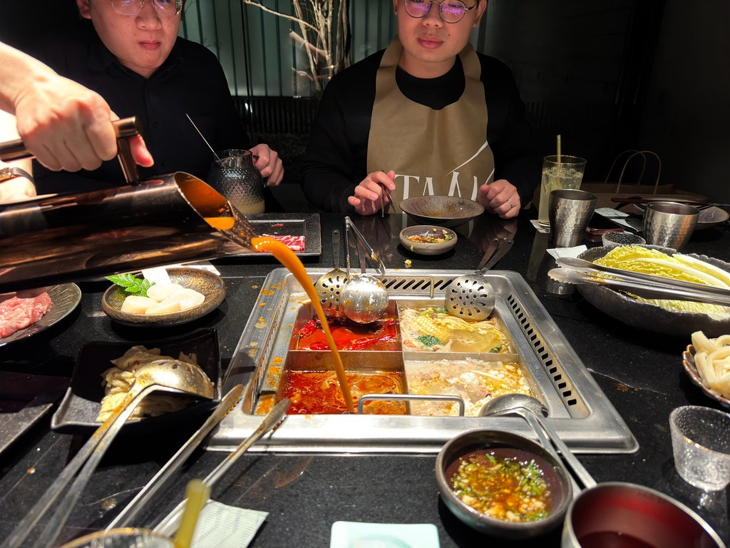 [台南.南區] 天鍋麻辣 鴛鴦鍋(台南新興店)@碳佐麻里新興