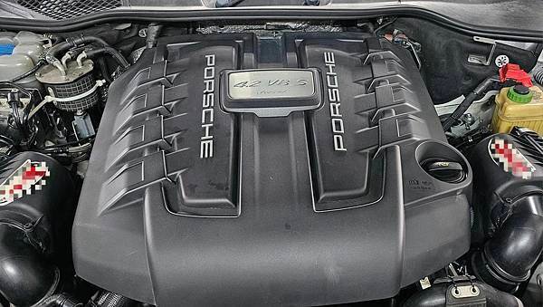 PORSCHE CAYENNE 4.2 V8 S 儀表板