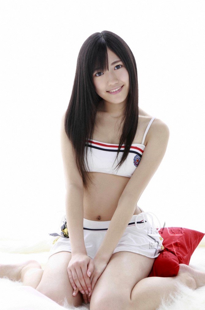 渡邊麻友08.jpg