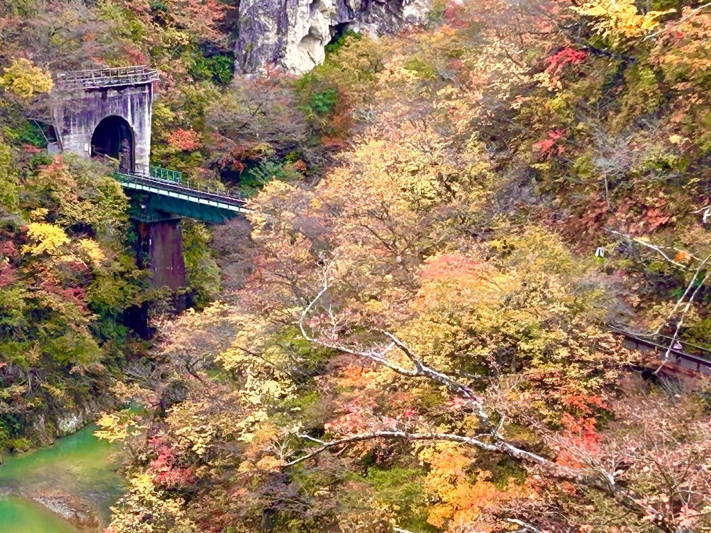 火車不會過山洞@宮城 鳴子峽