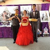 0111高雄婚宴主持+魔術汽球表演+川劇變臉+人入大氣球 (13).JPG