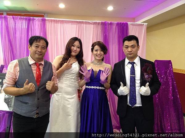 屏東晶滿婚宴主持+魔術汽球表演+川劇變臉+人入大氣球+小小兵人偶出租 (15).JPG