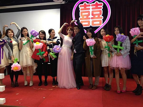 0102屏東喜宴主持+魔術汽球表演+人入大氣球表演+Kitty人偶出租 (23).JPG