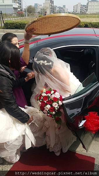 高雄楠梓禮車葉先生 囍悅禮車婚禮 高雄台南屏東囍悅結婚禮車 南部囍悅結婚禮車租出租婚顧