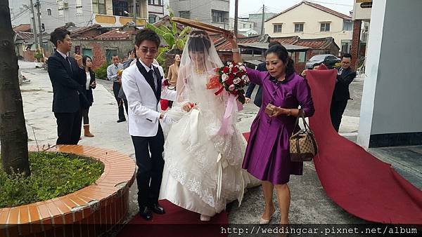 高雄楠梓禮車葉先生 囍悅禮車婚禮 高雄台南屏東囍悅結婚禮車 南部囍悅結婚禮車租出租婚顧