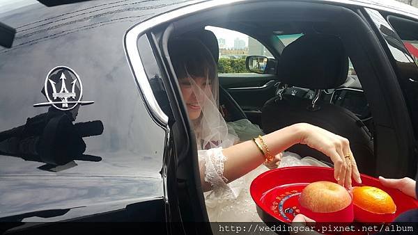 高雄楠梓禮車葉先生 囍悅禮車婚禮 高雄台南屏東囍悅結婚禮車 南部囍悅結婚禮車租出租婚顧