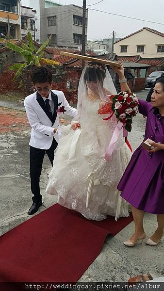 高雄楠梓禮車葉先生 囍悅禮車婚禮 高雄台南屏東囍悅結婚禮車 南部囍悅結婚禮車租出租婚顧