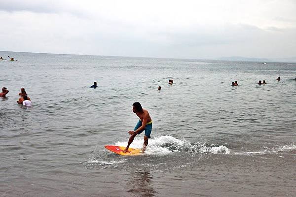 衝浪 San Fernando Beach surfing.JPG