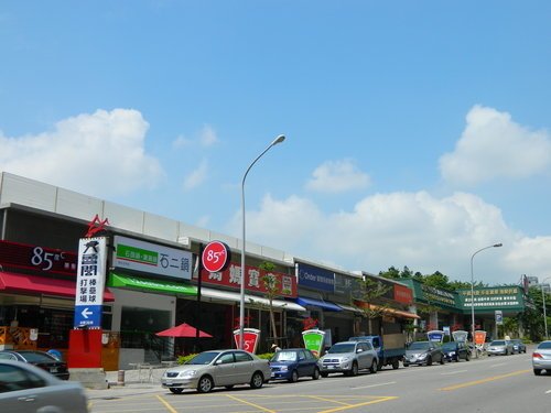 855274326_l.jpg