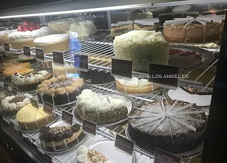 Weilavie,LOS ANGELES cheesecakefactory7.JPG