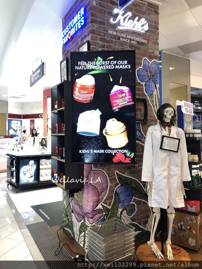 洛杉磯LAX機場｜免稅商店KIEHL%5CS 全店展示櫃有賣的商品導覽 (7)Weilavie,LA.jpg