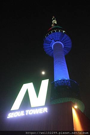 首爾景點·最浪漫必去夜景｜登上首爾至高點·南山公園賞櫻花與首爾塔交通與票價·鎖上你們的愛情💓鎖頭 (30).jpg