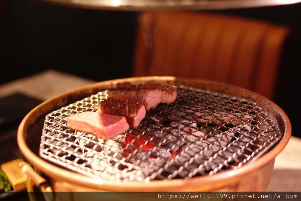 24台北頂級日式燒肉：樂軒和牛餐點與價格·平日商業午餐超划算！東區仁愛圓環美食推薦.JPG